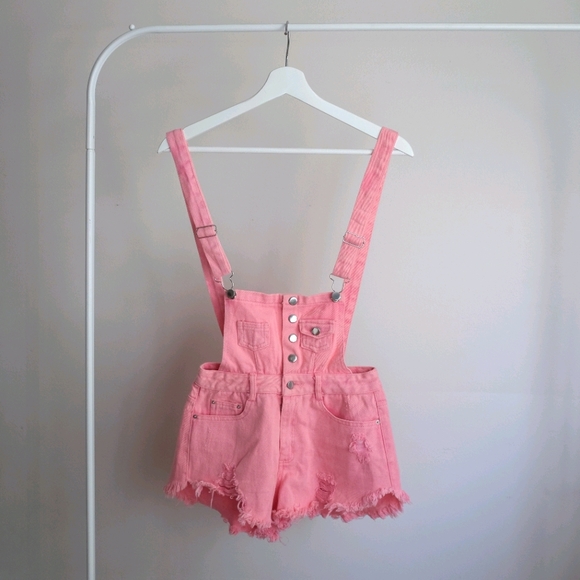 📌BOGO Pink Overall Shorts - Picture 1 of 2
